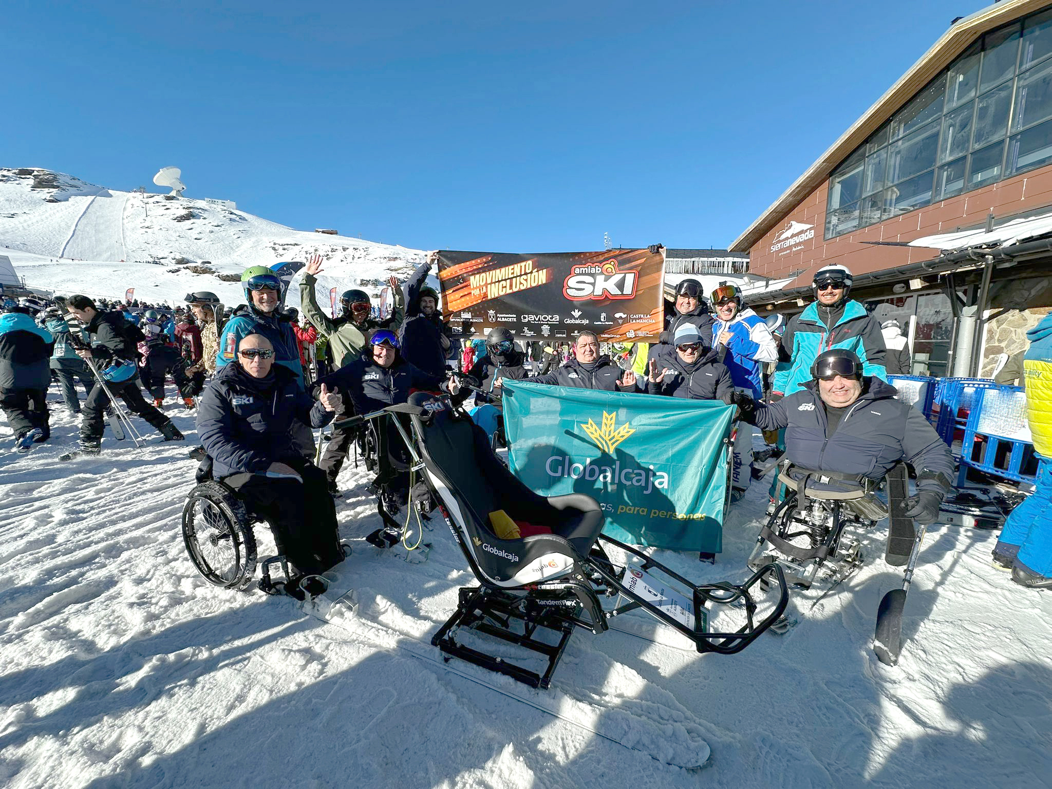 amiab sigue abriendo camino en el esquí adaptado en Sierra Nevada