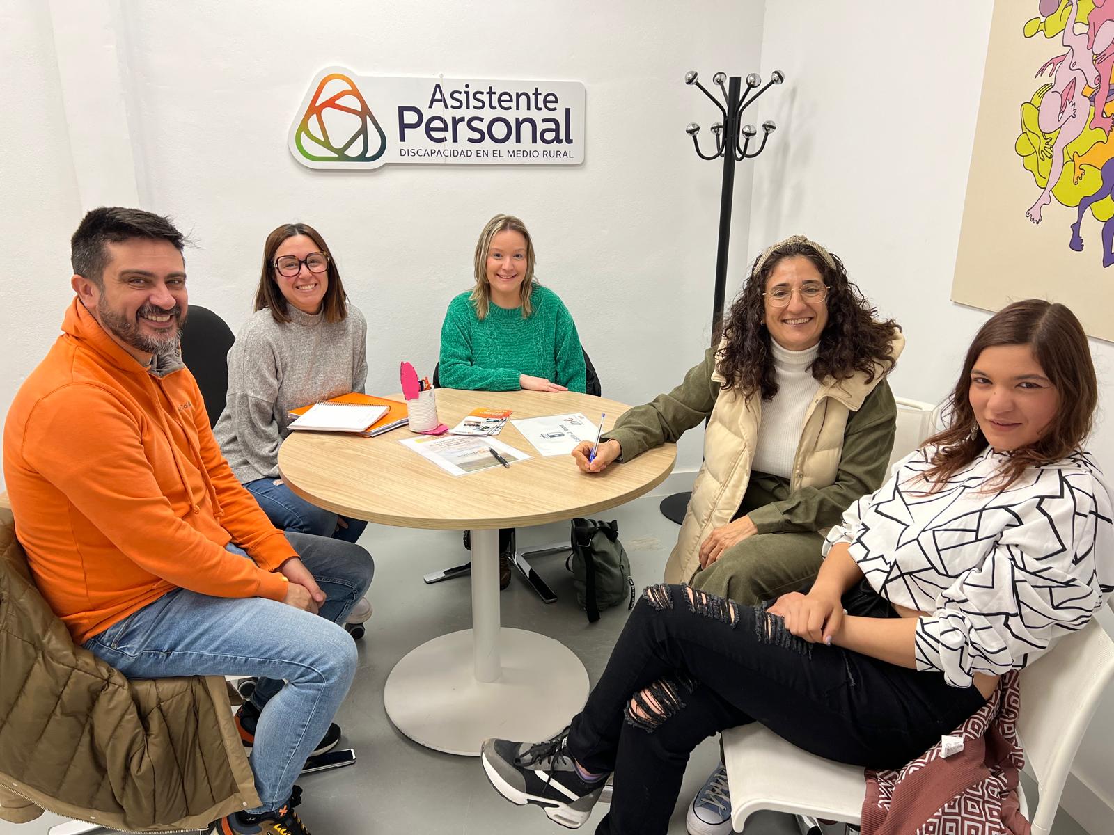 Proyecto asistente personal y vida independiente en el medio rural en el Centro de Intervención Social amiab en Villamalea